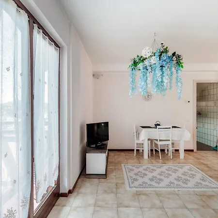 Apartment Wisteriaroom Como