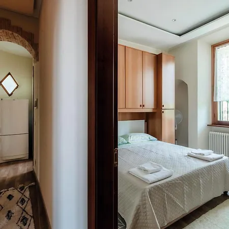Wisteriaroom Apartment